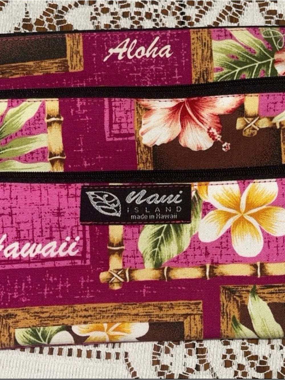 Noni Island Aloha Floral Cosmetic Bag - Magenta